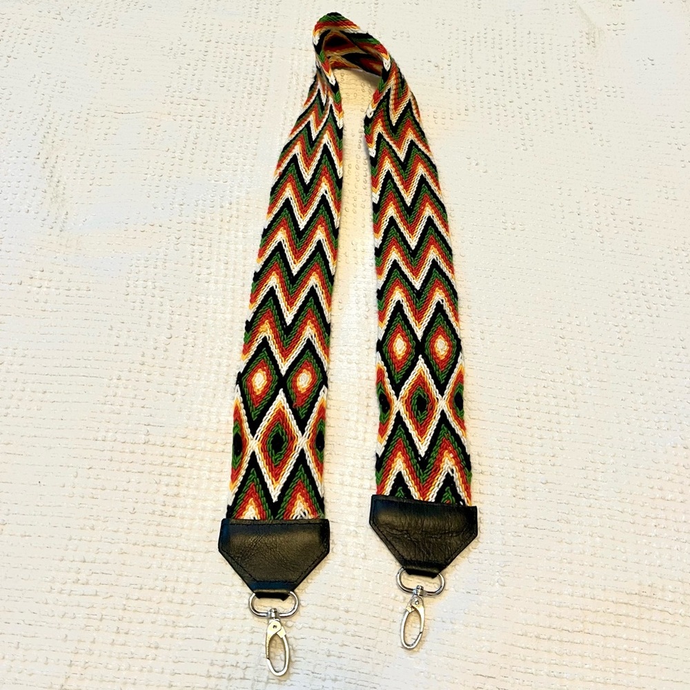 Artisan made Wayuu crossbody strap
